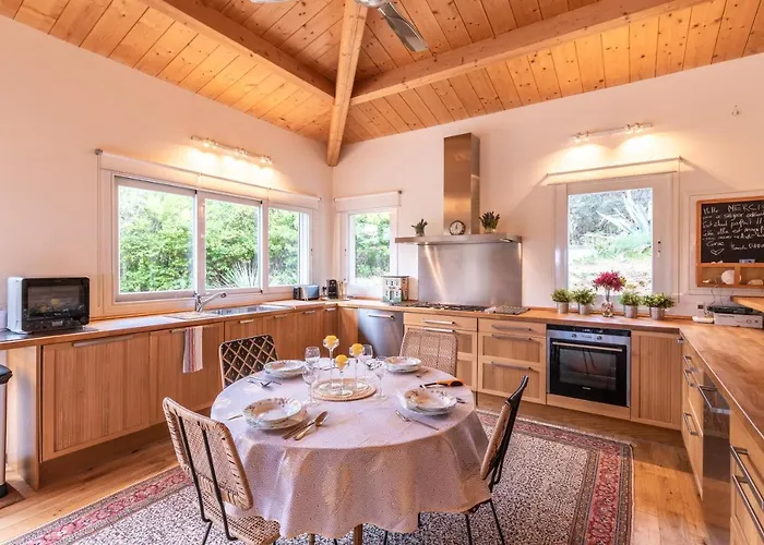 בית נופש Pol & Dod - Piscine Et Vue Sublime *